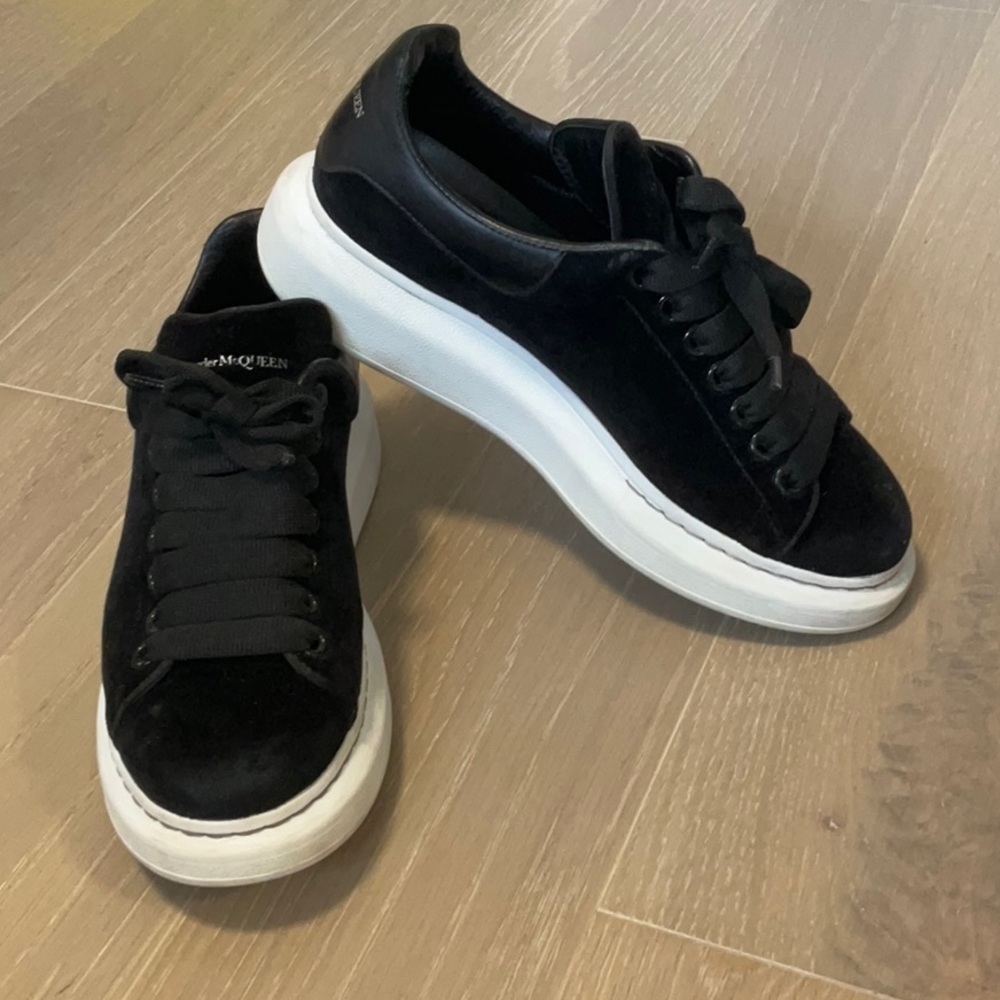 Alexander McQueen Black velvet sneakers